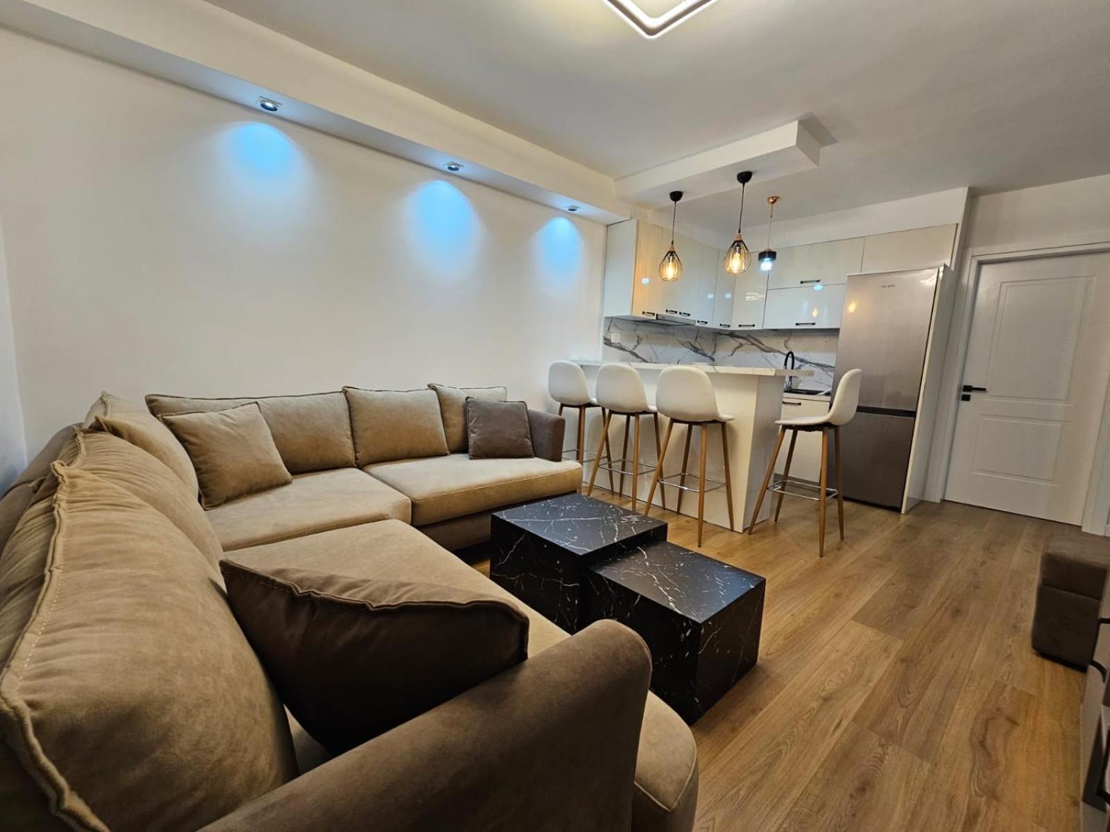 Elois Luxury Apartment Tirana Exteriör bild